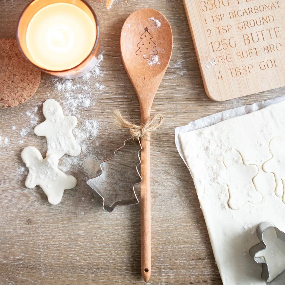 Christmas Tree Wooden Spoon Baking Set - Image 4