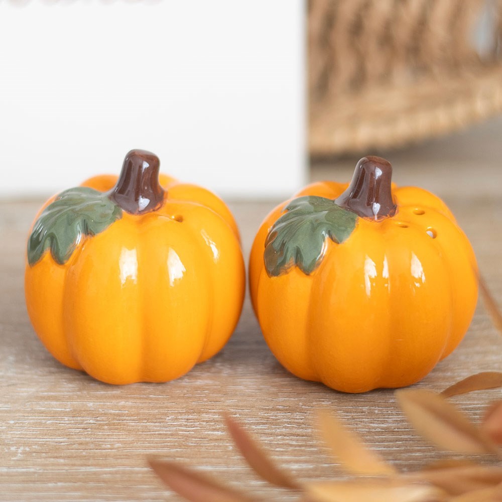 Pumpkin Salt and Pepper Shakers Pumpkin Salt and Pepper Shakers