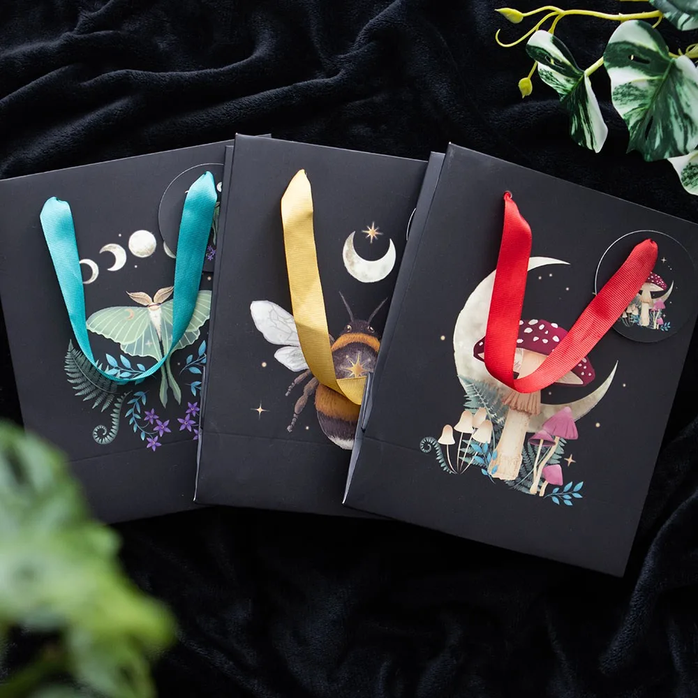 23cm Medium Forest Bee Gift Bag - Image 5