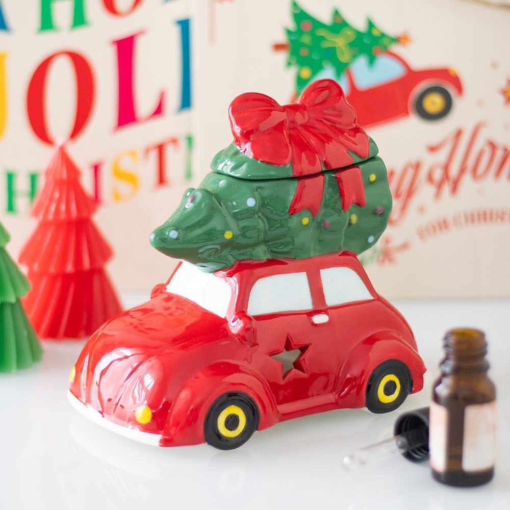 Nostalgic Car with Christmas Tree Ceramic Oil Burner and Wax Warmer Nostalgic Car with Christmas Tree Ceramic Oil Burner and Wax Warmer