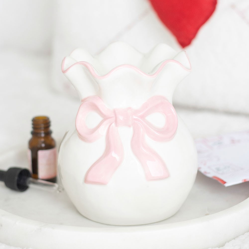 White and Pink Bow Oil Burner White and Pink Bow Oil Burner