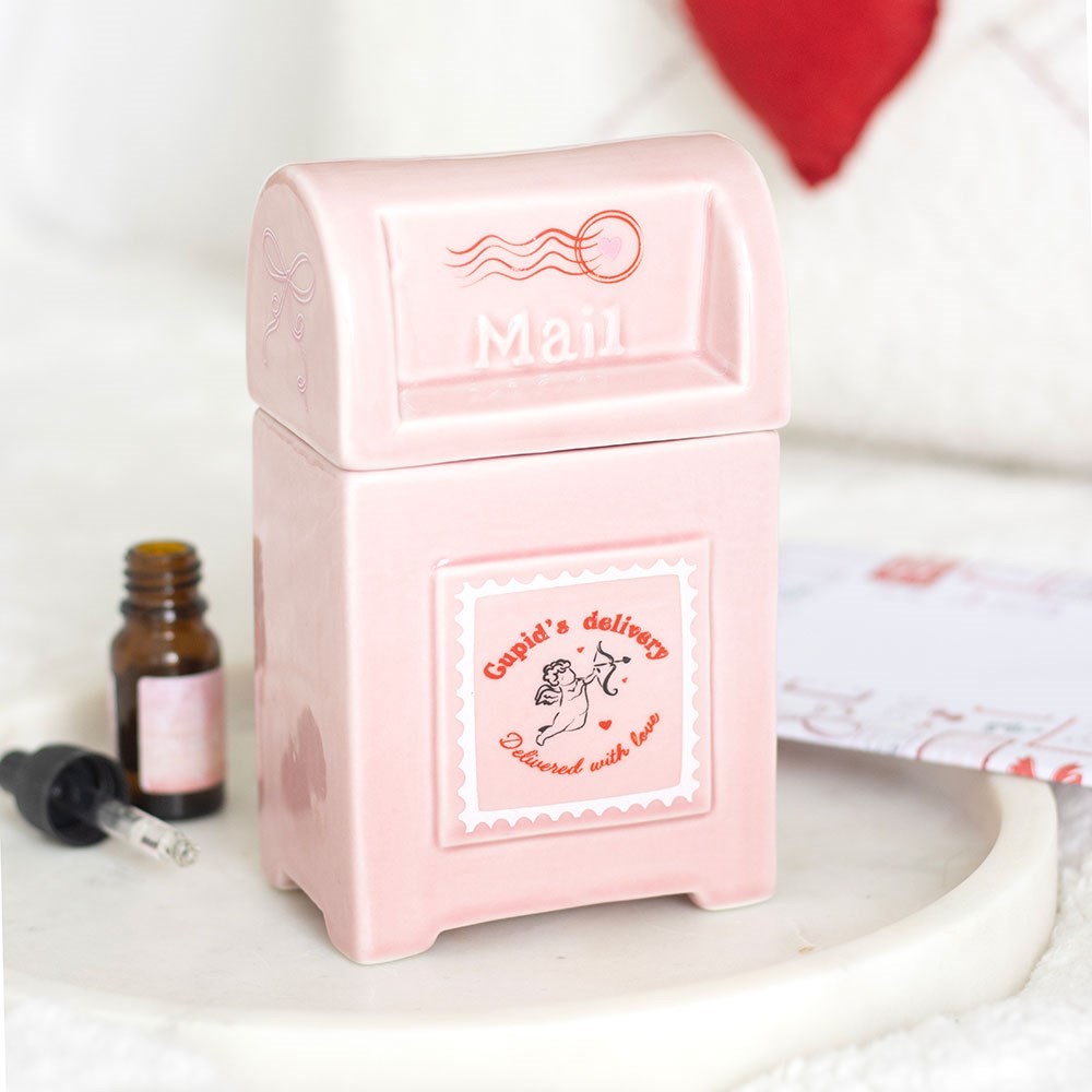 Cupid’s Delivery Valentine Postbox Oil Burner Cupid’s Delivery Valentine Postbox Oil Burner