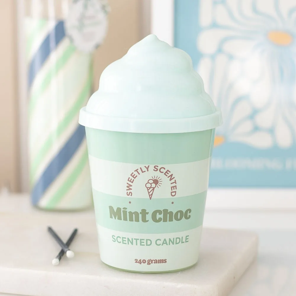 Mint Choc Ice Cream Scented Candle Mint Choc Ice Cream Scented Candle