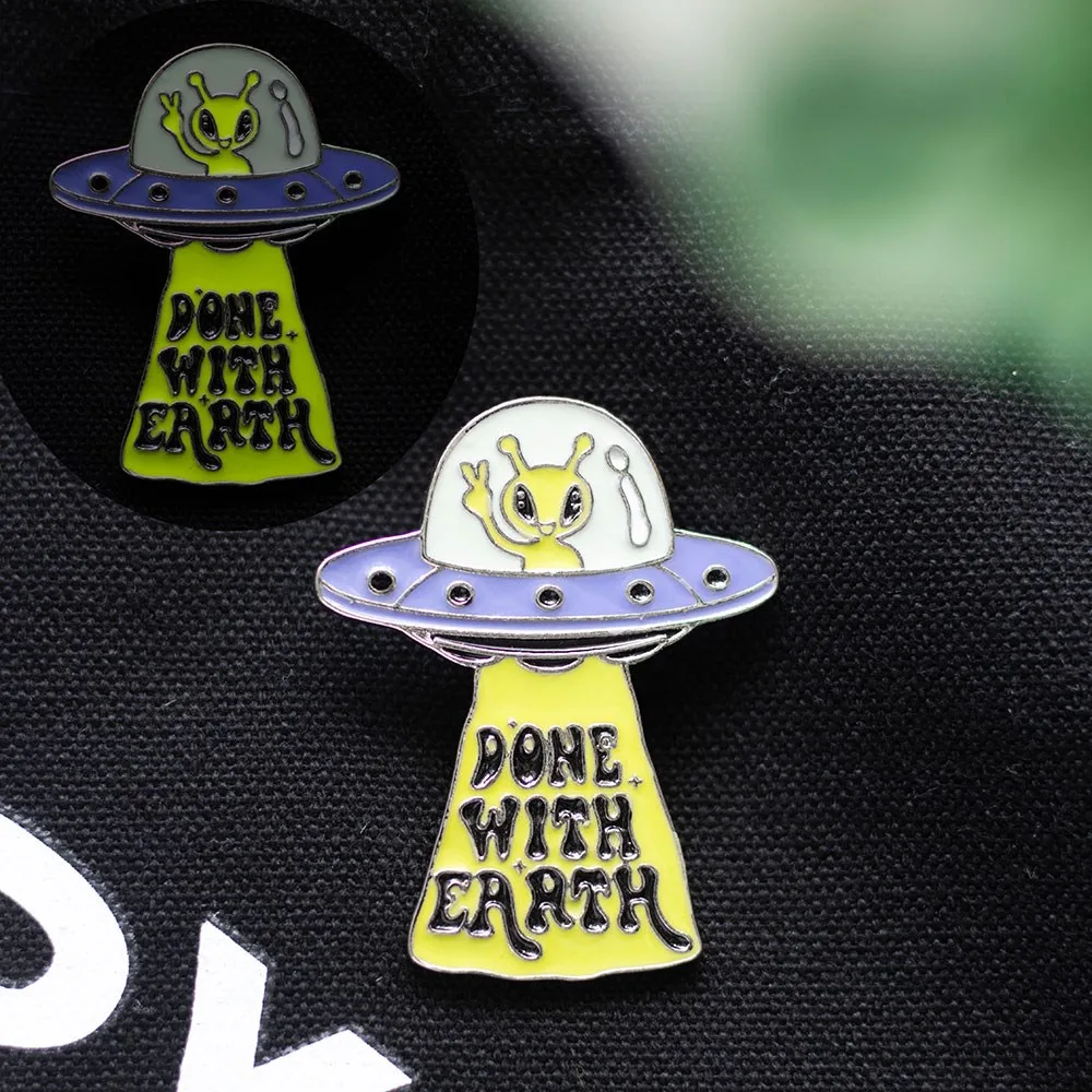 Glow in the Dark UFO Enamel Pin Badge Glow in the Dark UFO Enamel Pin Badge