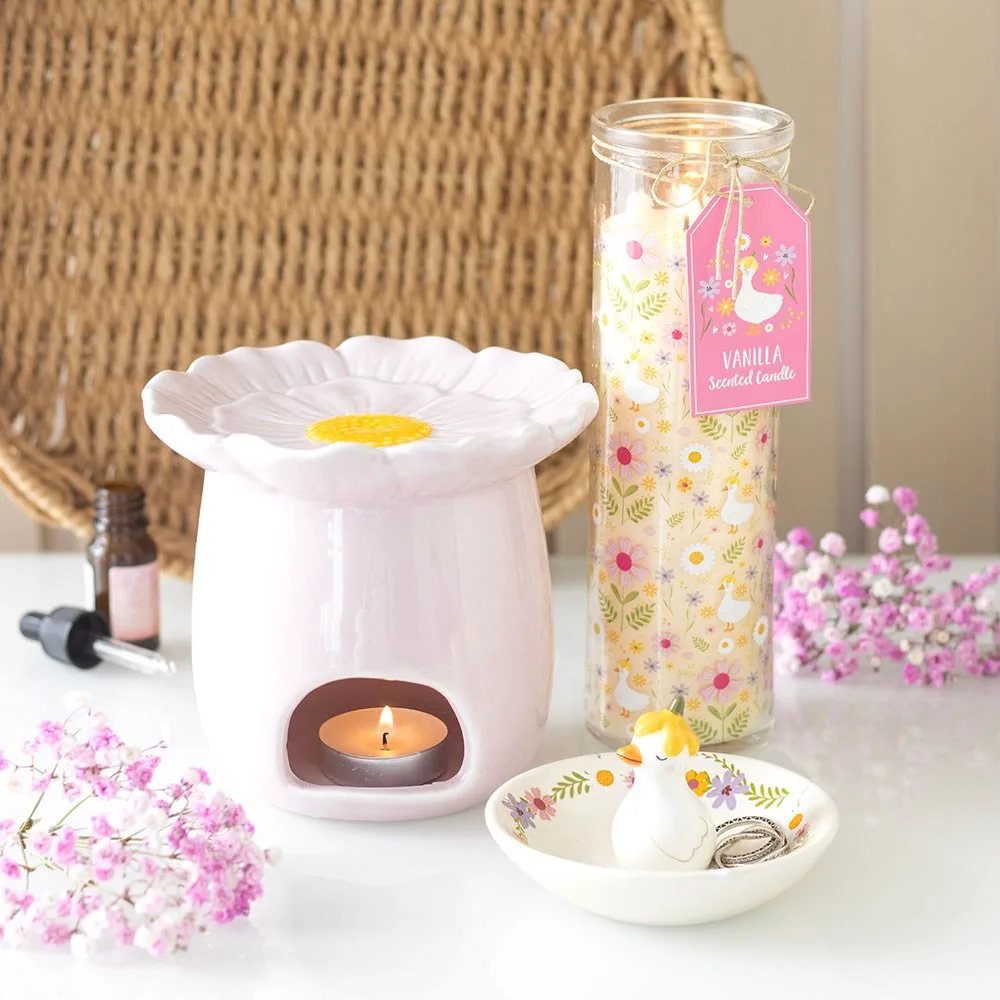 Daisy & Duck Print Vanilla Tube Candle - Image 5