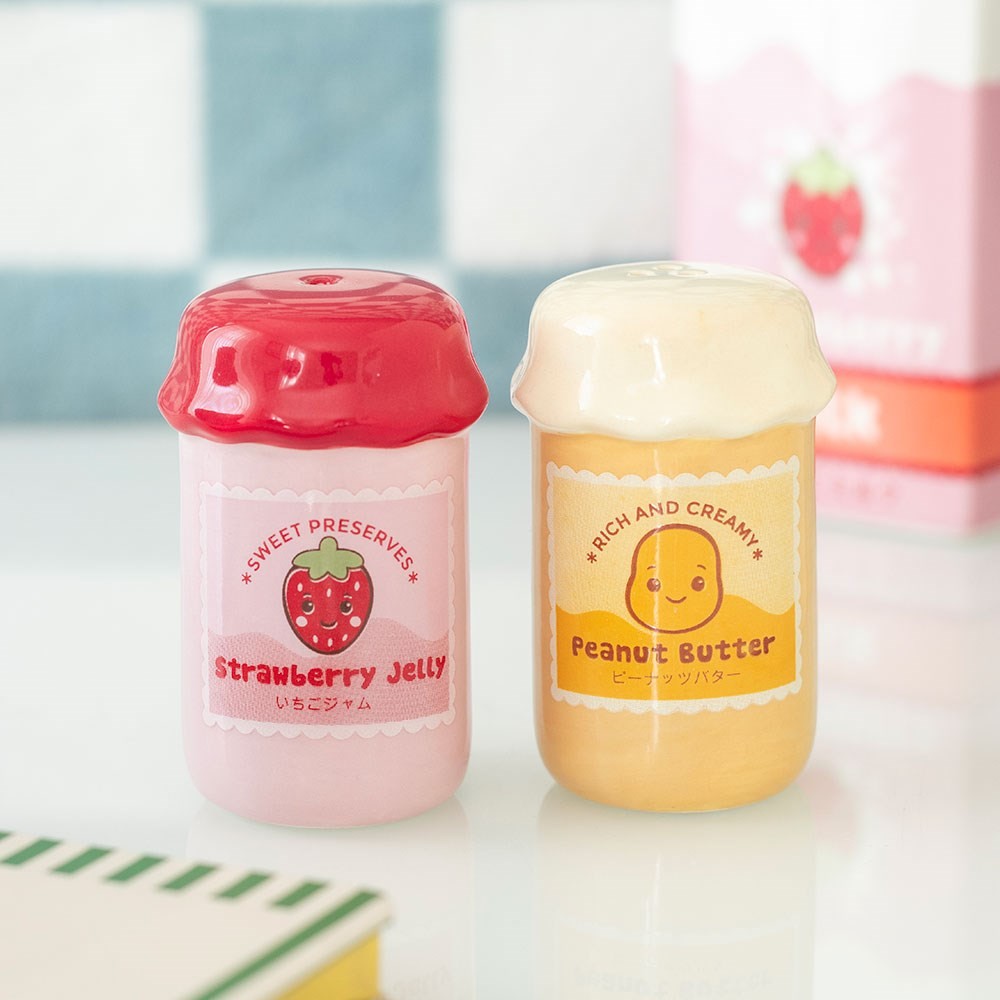 Peanut Butter and Jelly Jar Salt and Pepper Shakers Peanut Butter and Jelly Jar Salt and Pepper Shakers