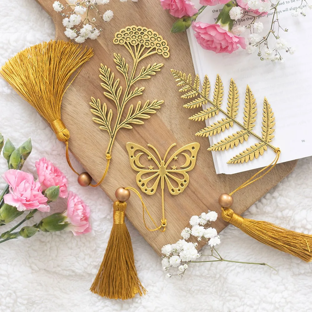 Set of 24 Luna Bloom Metal Leaf Bookmarks Set of 24 Luna Bloom Metal Leaf Bookmarks