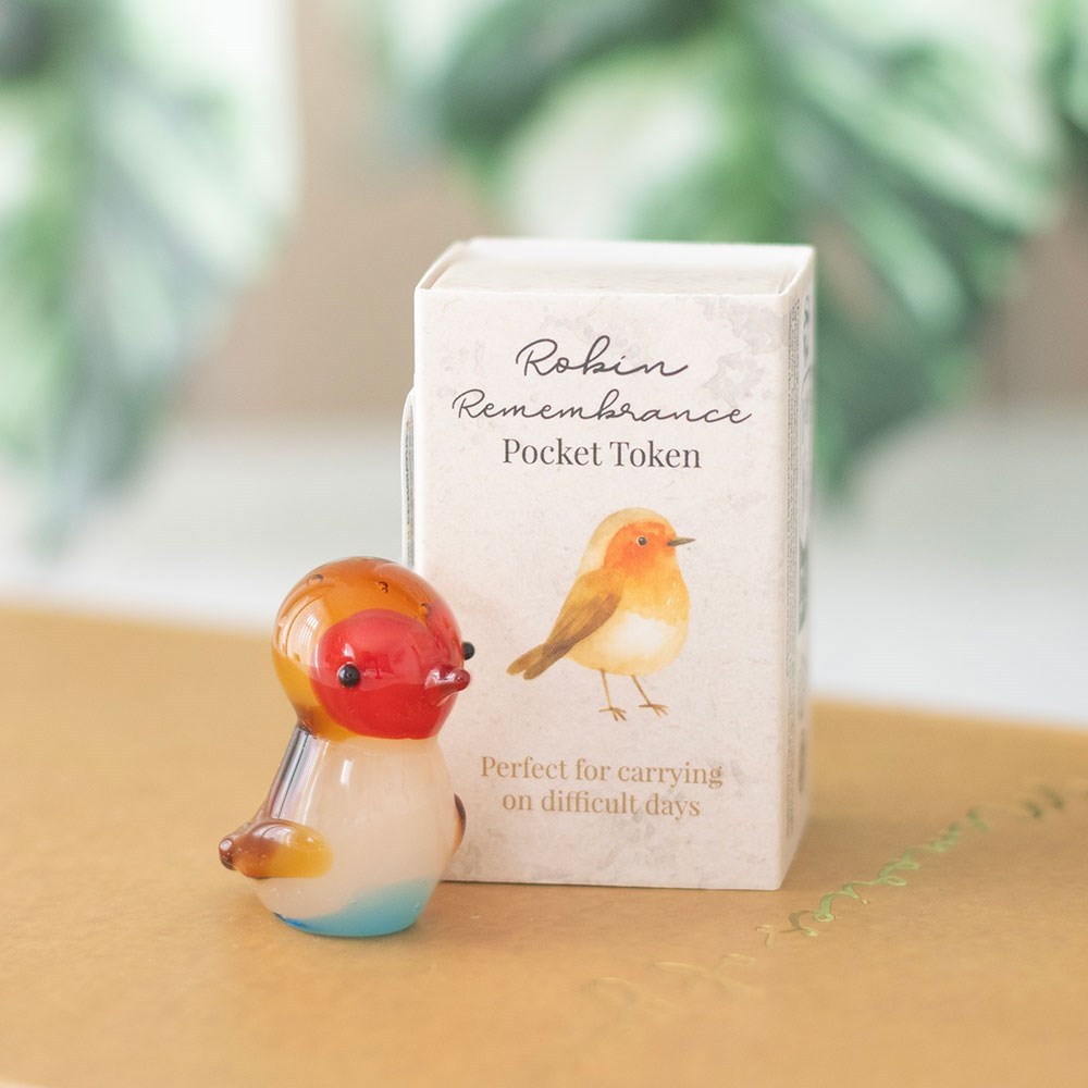 Set of 24 Robin Remembrance Pocket Tokens in Display Set of 24 Robin Remembrance Pocket Tokens in Display