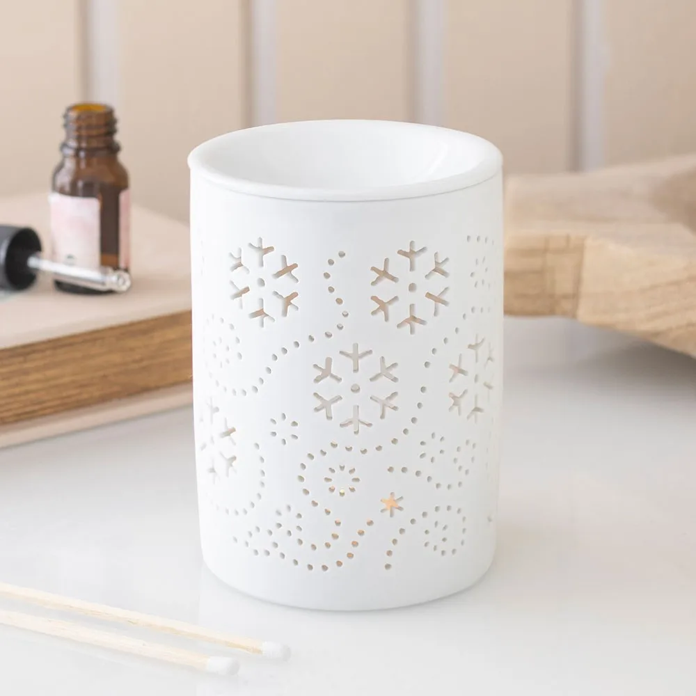 White Snowflake Cut Out Oil Burner and Wax Warmer White Snowflake Cut Out Oil Burner and Wax Warmer