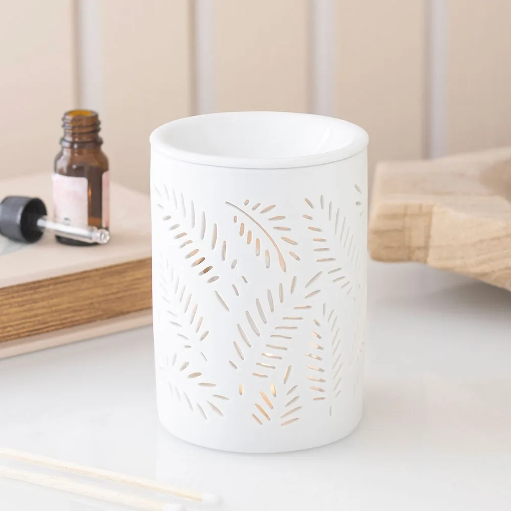 White Leafy Fern Cut Out Oil Burner and Wax Warmer White Leafy Fern Cut Out Oil Burner and Wax Warmer