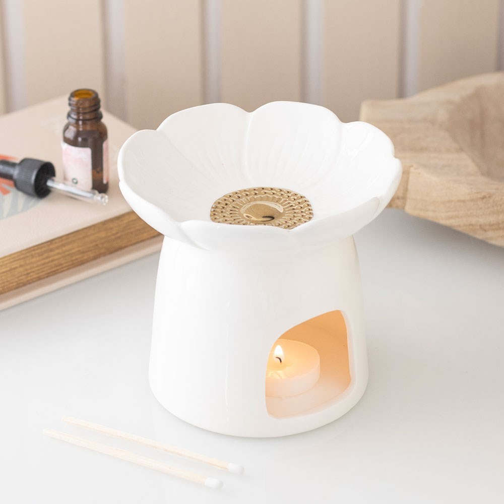 Peony Oil Burner and Wax Warmer Peony Oil Burner and Wax Warmer