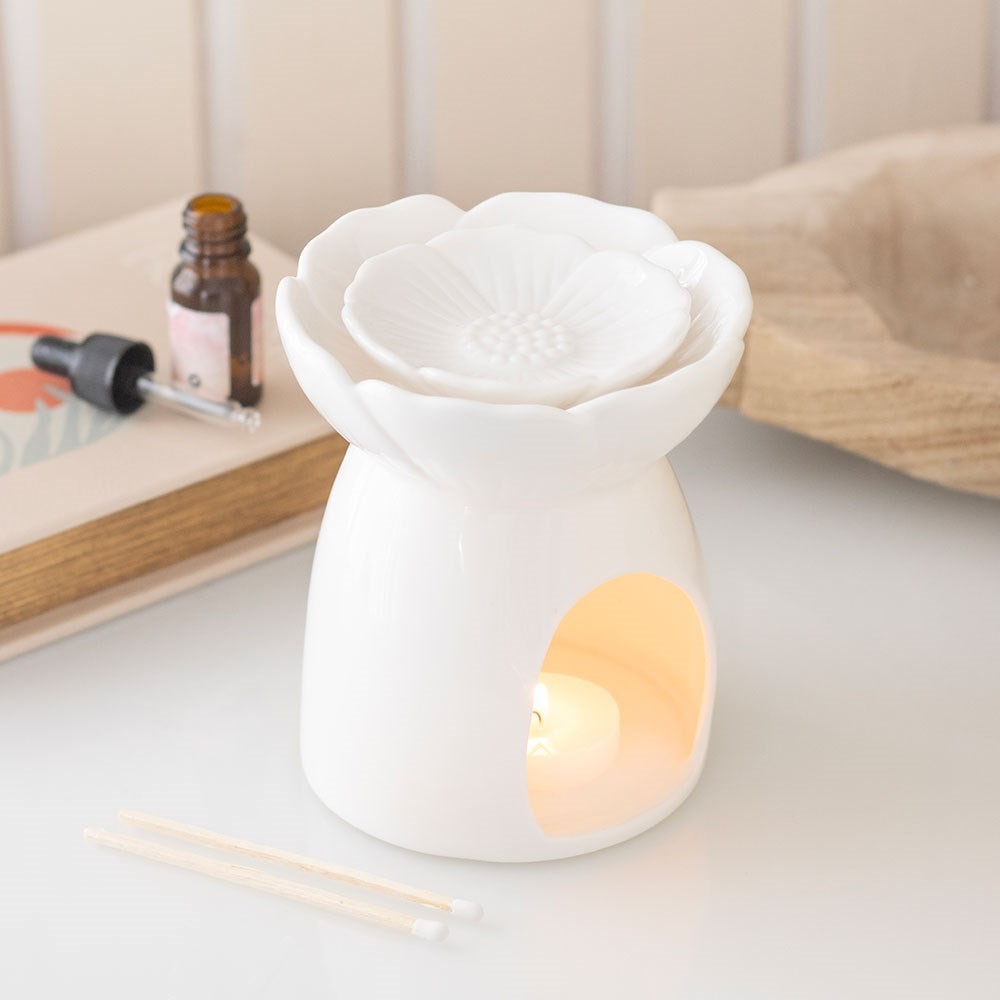 White Peony Oil Burner and Wax Warmer White Peony Oil Burner and Wax Warmer