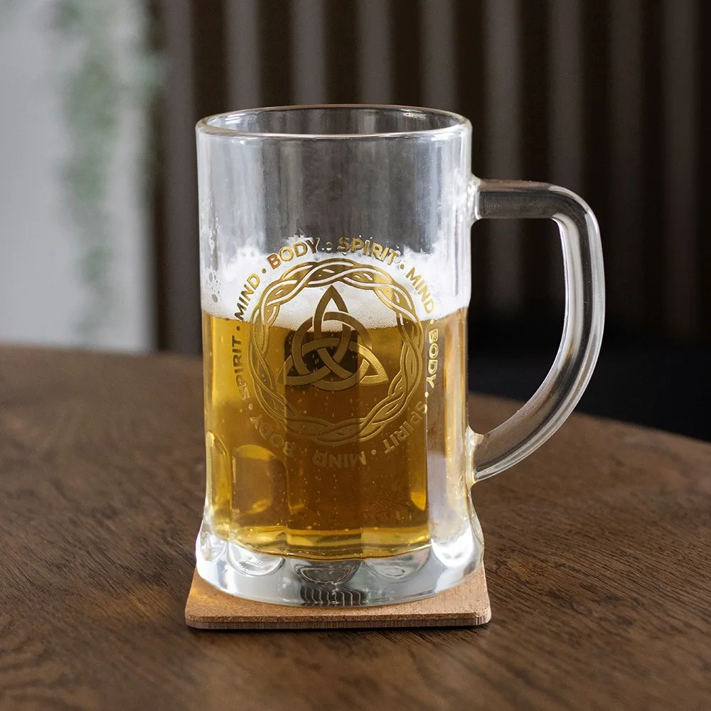 Celtic Triquetra Knot Glass Beer Tankard with Coaster Celtic Triquetra Knot Glass Beer Tankard with Coaster